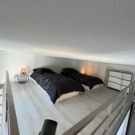 Apartment Loft Chaleureux - Climatisation - Wifi - 650 M Du Palais Des Festivals,